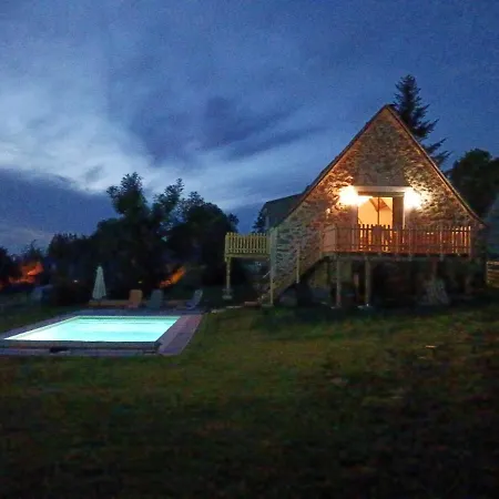D'haut Bagnac Avec Piscine Tatil Evi Anglards-de-Salers